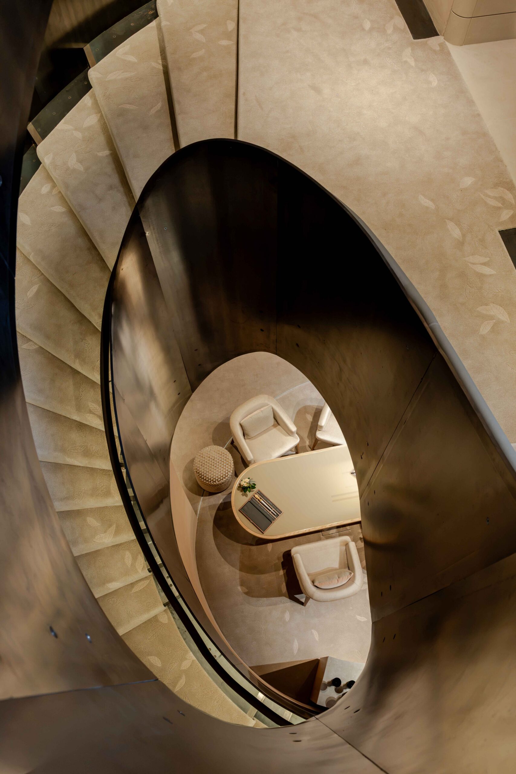 BOODLES_OBS_Stairs above